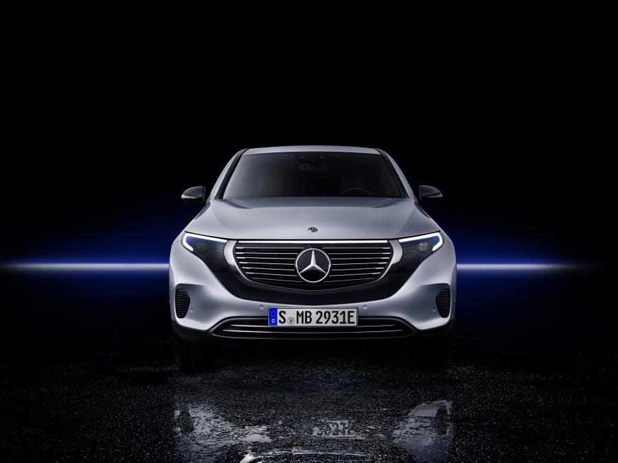  Mercedes-Benz EQC400 4Matic (N293) 2019 года  (WW) (фото 2 из 202)